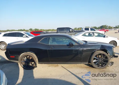 2014 Dodge Challenger Sxt z USA, uszkodzony, nr VIN 2C3CDYAG6EH302394